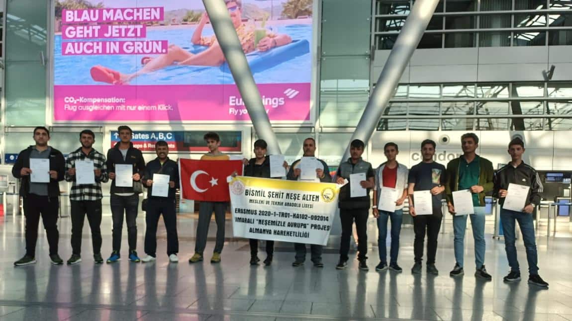 ŞEHİT NEŞE ALTEN MESLEKİ VE TEKNİK ANADOLU LİSESİ NEŞEMİZLE AVRUPA'DA İSİMLİ PROJESİ İLE MESLEKİ EĞİTİM STAJI YAPTI